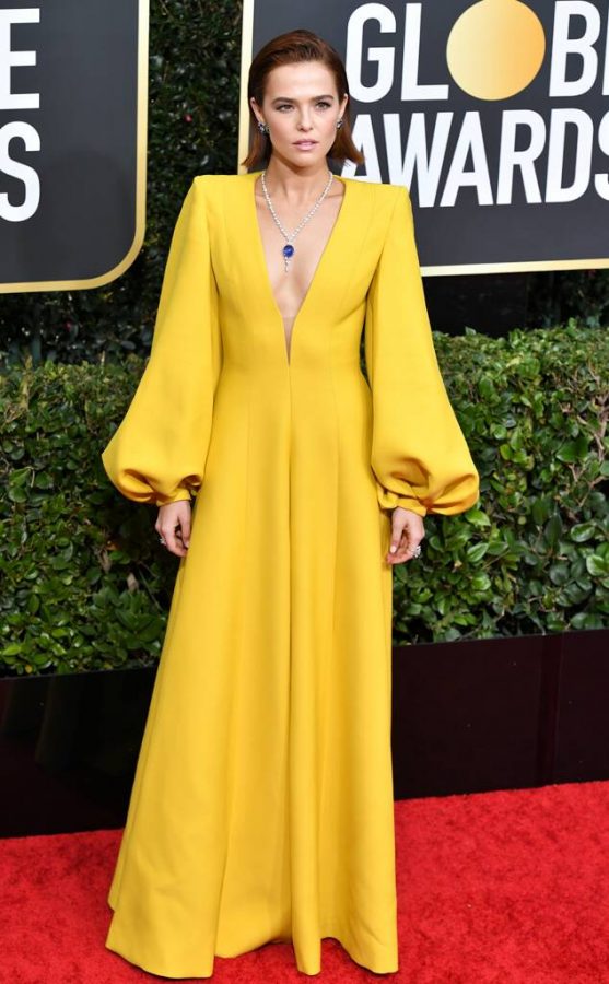 Zoey Deutch on the red carpet. Credit: E! News
