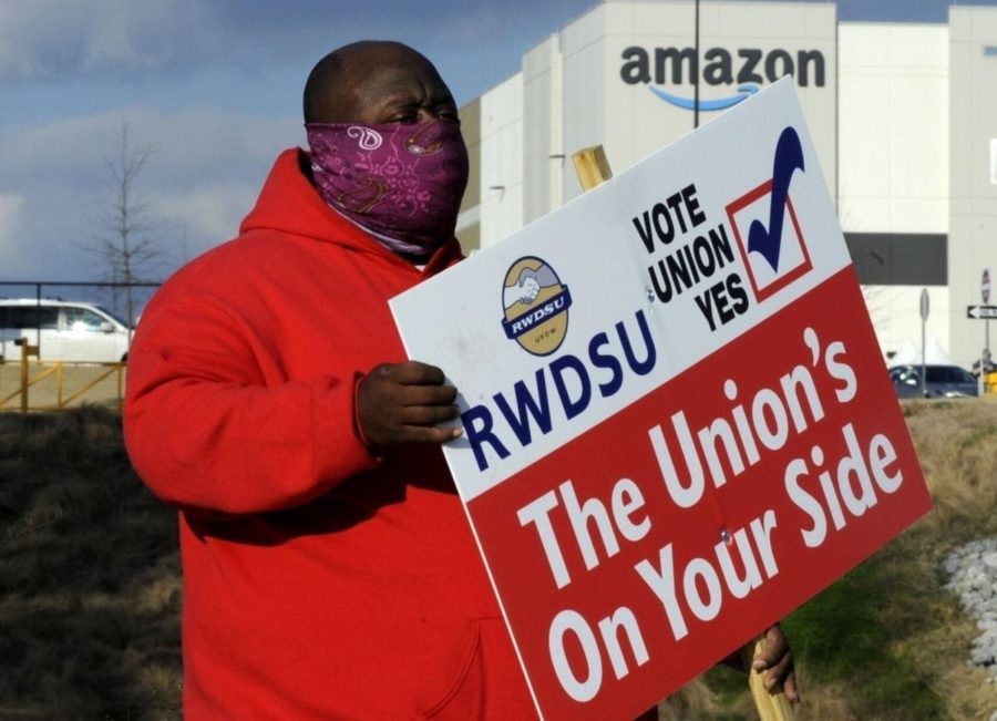 Amazon Defeats the 6,000-Worker Union Effort in Alabama