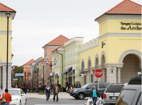 tanger outlets hollister