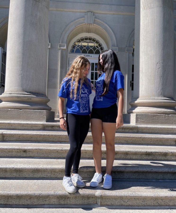 Seniors Danielle Glucklich and Michaela Damaghi showing their school spirit in their class shirts. (Credit: Michaela Damaghi)
